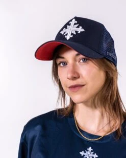 Paris Musketeers Trucker