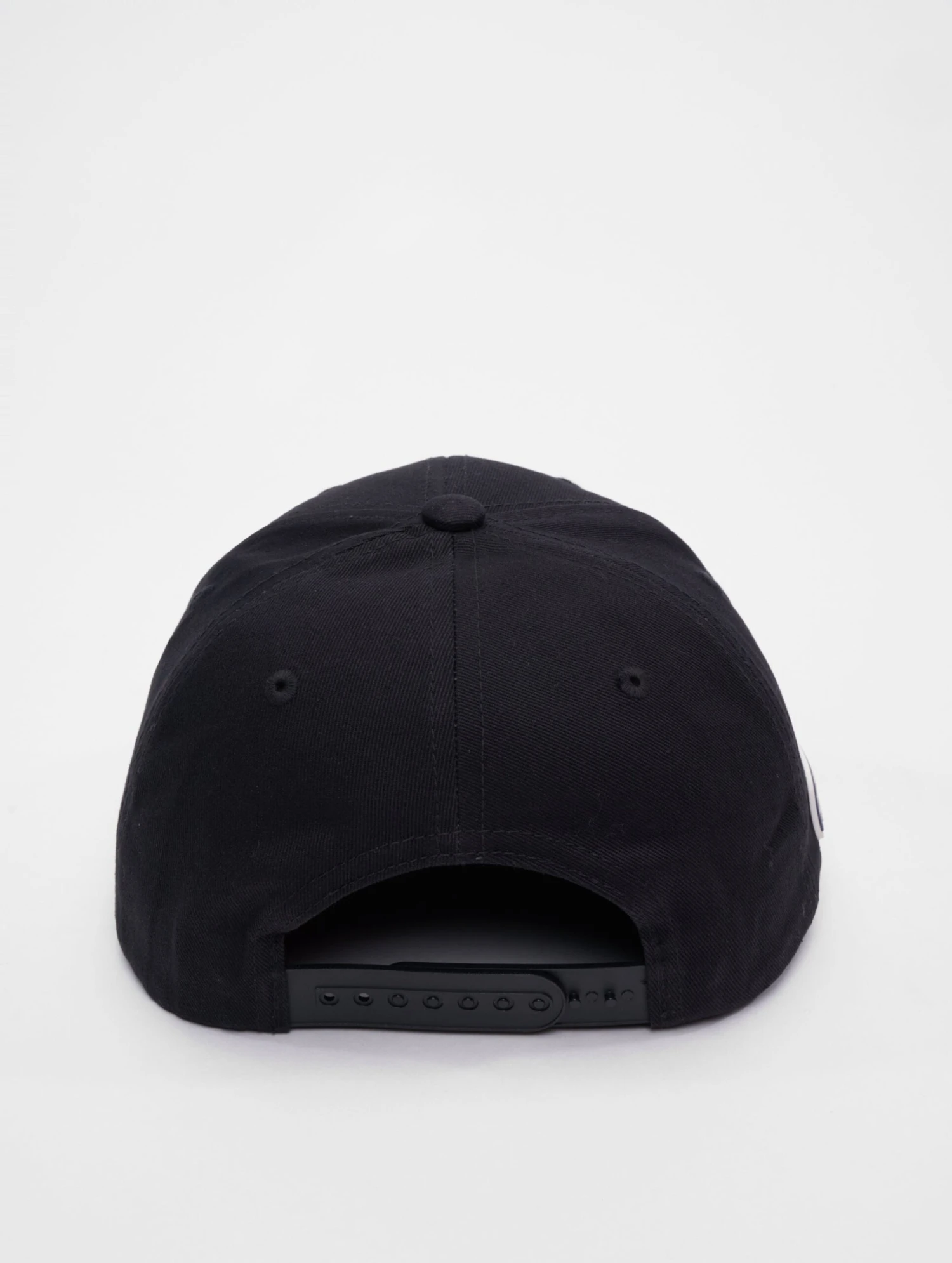 Berlin Thunder Snapback Cap 2024 Design 2 5 Berlin Thunder Snapback Cap 2024 Design 2 - Image 3