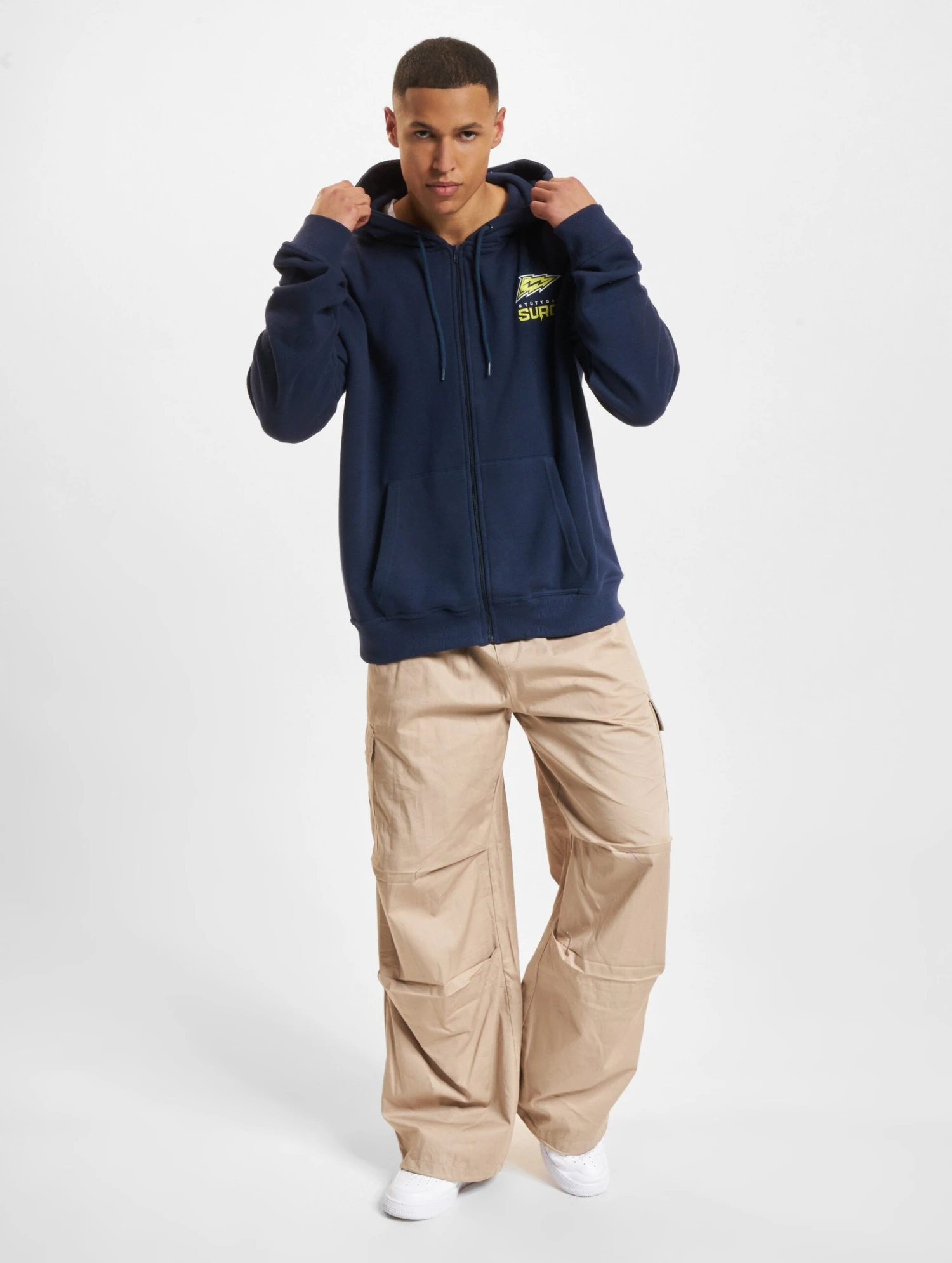 Stuttgart Surge Zipper 2024 5 Stuttgart Surge Zipper 2024 - Image 3